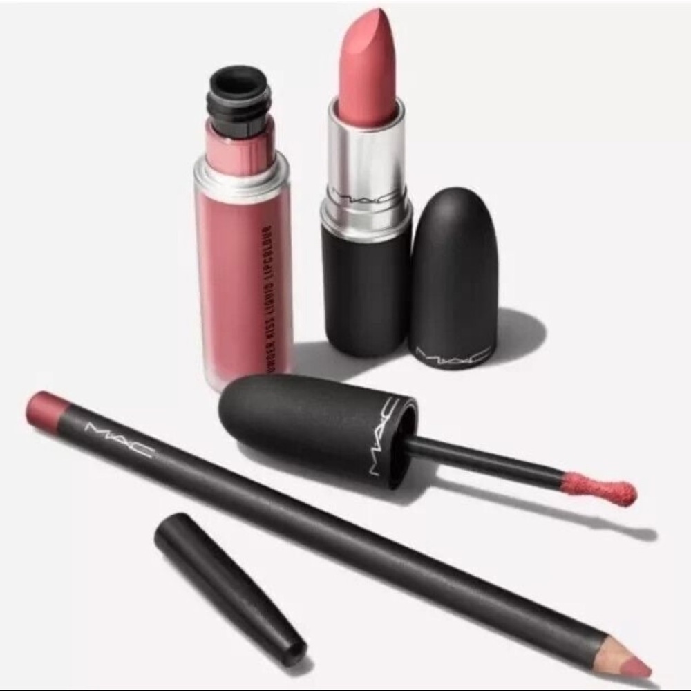 MAC Powdered Snow Power Kiss Lip Kit - Pink - Picture 3 of 7